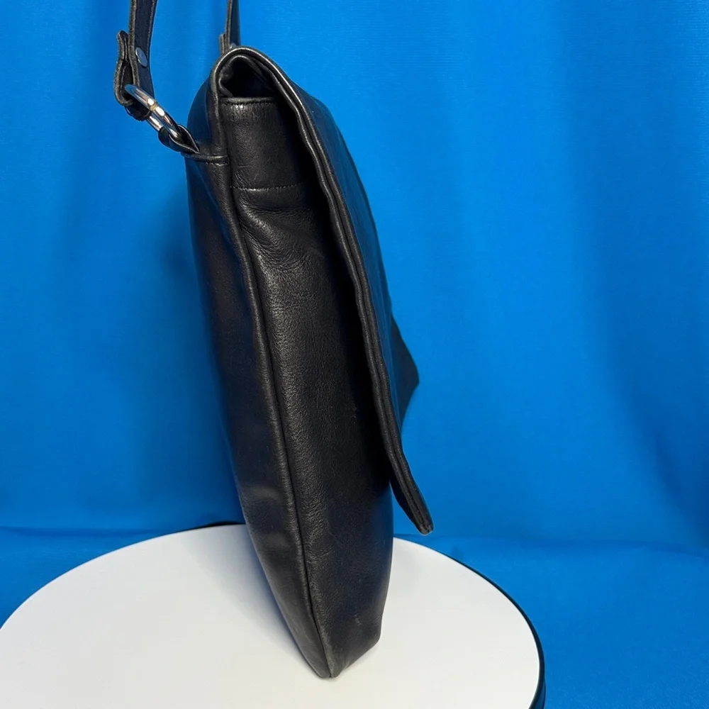 Y2K VINTAGE COACH SLIM MESSENGER LEATHER SHOULDER / CROSSBODY BAG ( STYLE 9458 )